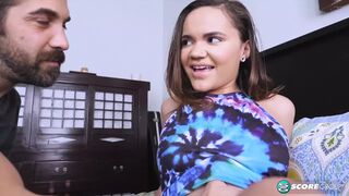 Naudi Nala vadul lecidázza és lovagolja a óriási pélót