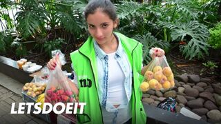 Spanyol milf mary gomez arcára spriccel a forró bujálkodás után