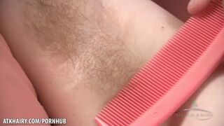 Szőrös zsenge cunci cyan combs szőrös kalandjai