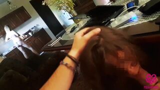 Kora Reggeli kávé után vad baszás és orál egy tinivel