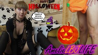 Pici boszorkány megidézi a orbitális dákót és keményen megbasszák, hogy beleélvezzen a puncijába - halloween 2020