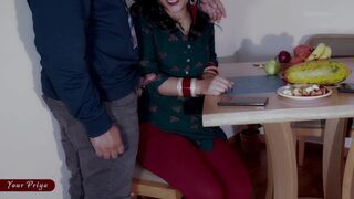 Priya bhabhi keményen kezdi a zsenge devarral és beleélvezéssel zárja